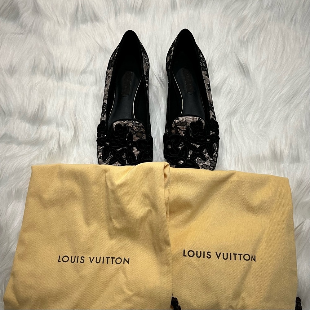 NWOT Louis Vuitton Daring Lace Flat Loafer